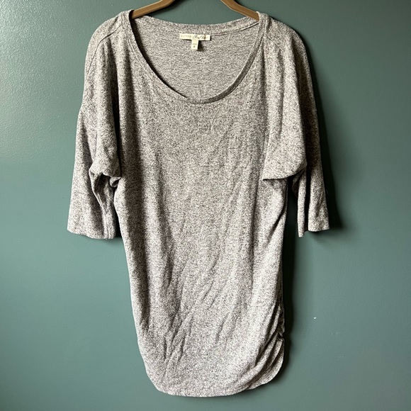 Express Tops - Picture 2 of 13